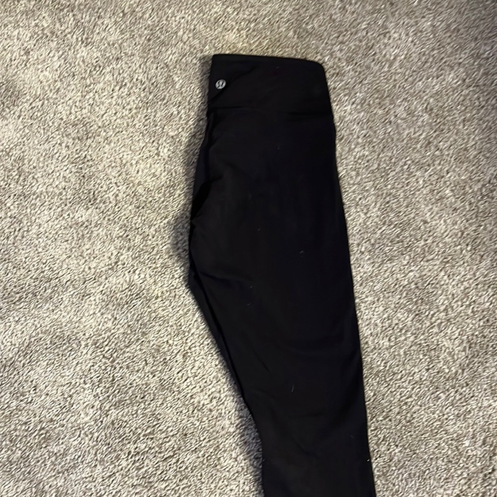 size 4 black lululemon leggings